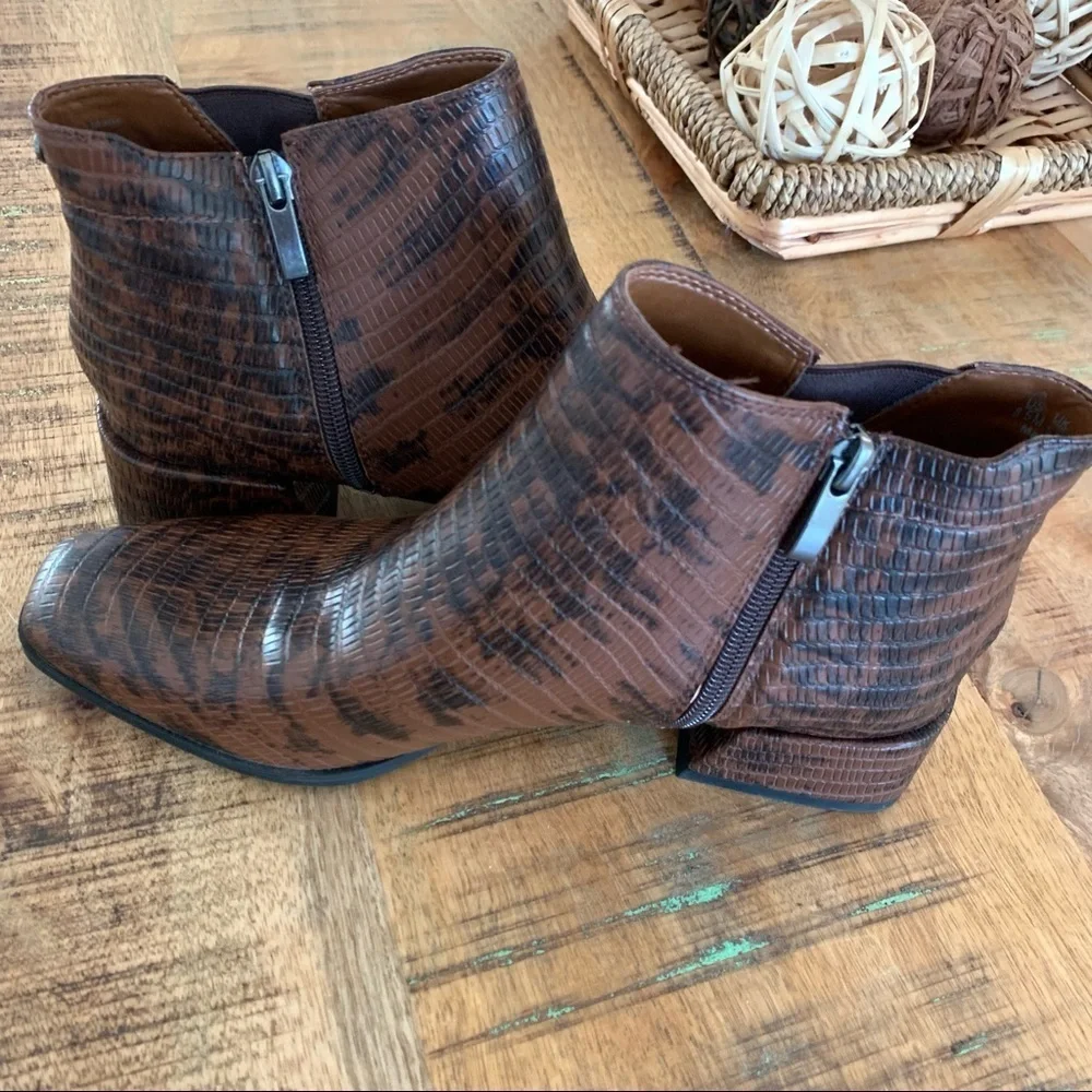 NWOT Franco Sarto Nico Booties Women's Brown Snake Print Faux Leather Size 8.5